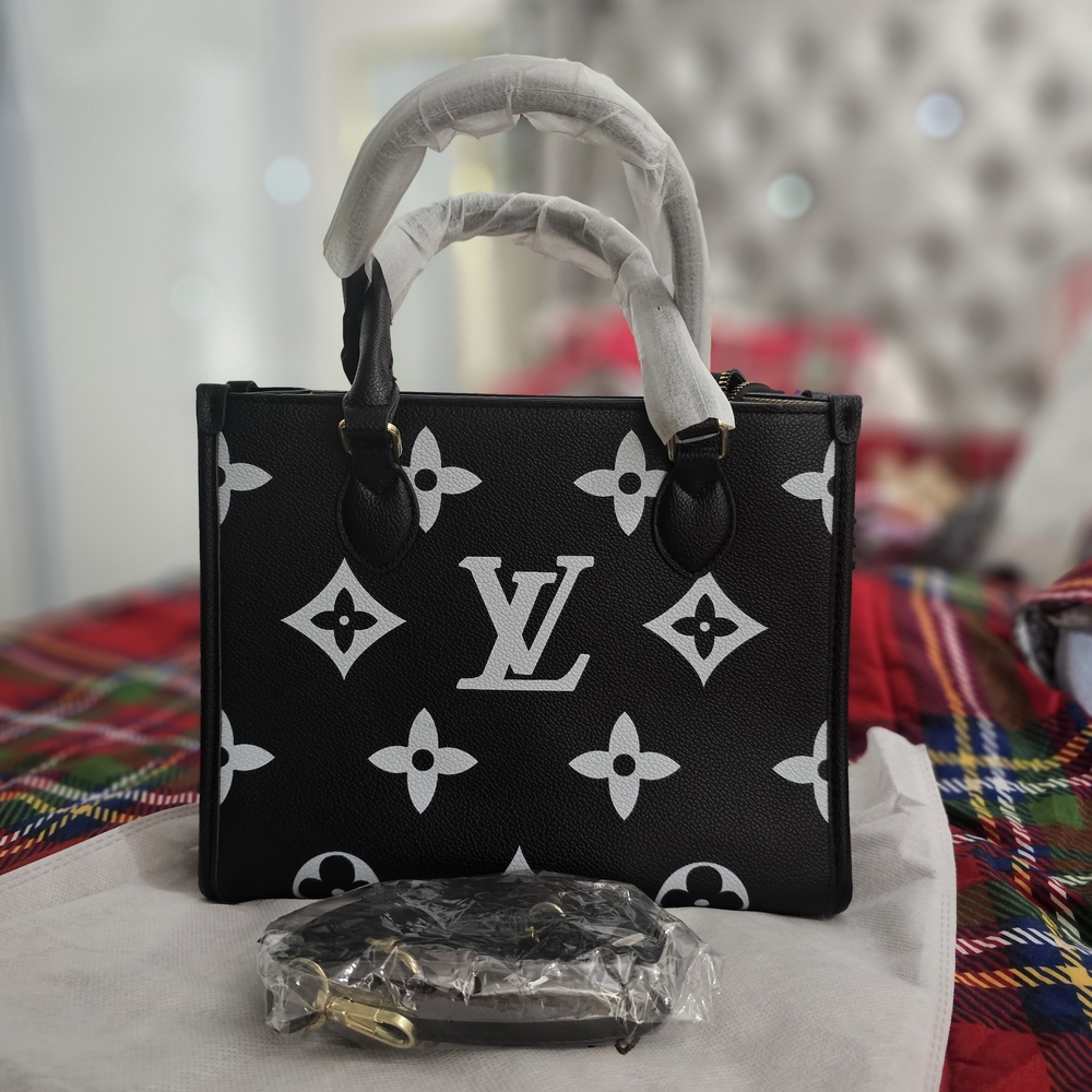 Black and White Women's Bag - Picture 2 of 4